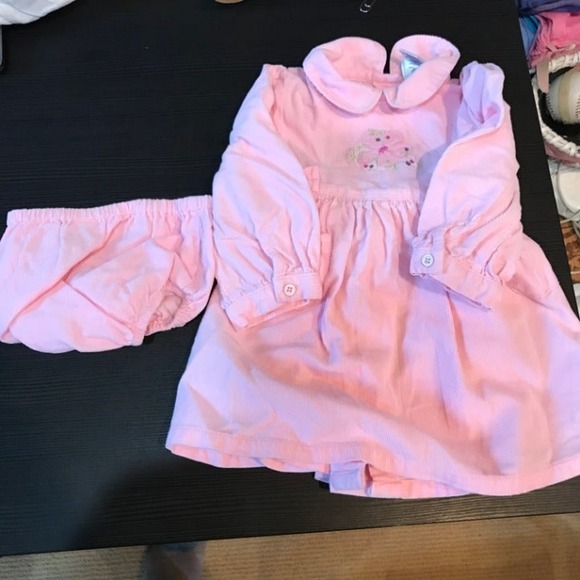 Girl's Dress and shorts bundle - Picture 1 of 5